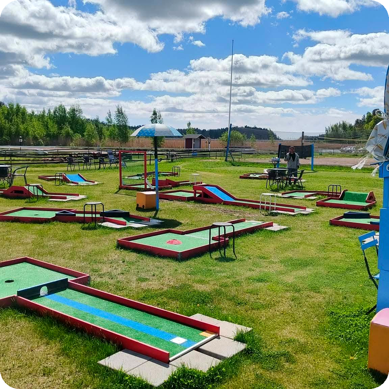 Minigolf (30 rataa)